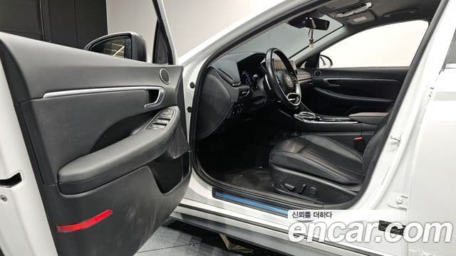 Hyundai Sonata Hybrid 2021 — Şəkil 12/20