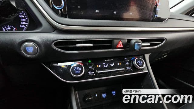 Hyundai Sonata Hybrid 2021 — Şəkil 13/20