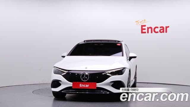 Mercedes-Benz EQE 2022 — Şəkil 19/20