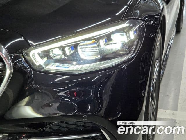 Mercedes-Benz S-Class 2022 — Photo 28/36