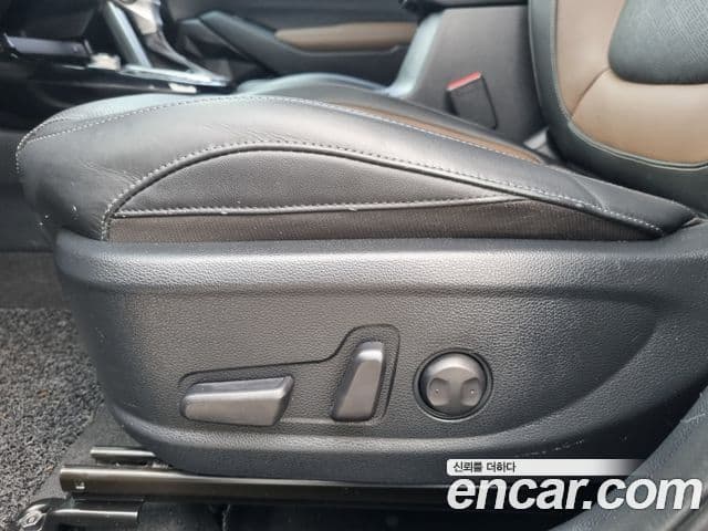 Kia Seltos 2021 — Photo 2/20