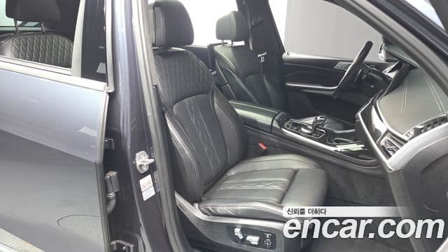 BMW X7 2020 — ფოტო 10/20