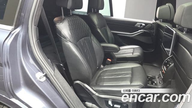 BMW X7 2020 — ფოტო 12/20