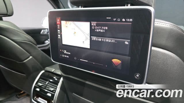 BMW X7 2020 — ფოტო 17/20