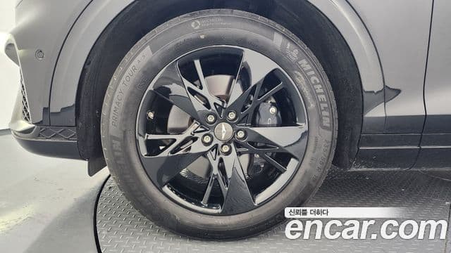 Genesis GV70 2021 — фото 4 из 20