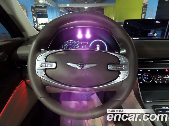 Genesis GV80 2020 — ფოტო 8/20