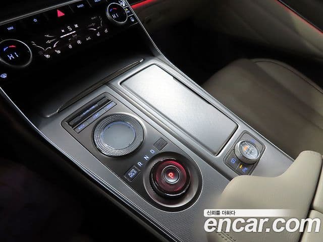 Genesis GV80 2020 — ფოტო 11/20