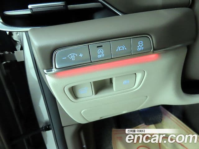 Genesis GV80 2020 — ფოტო 13/20