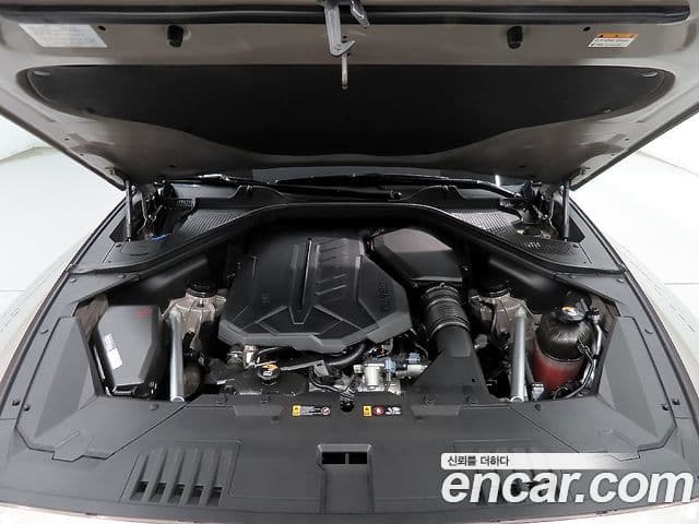Genesis GV80 2020 — ფოტო 18/20