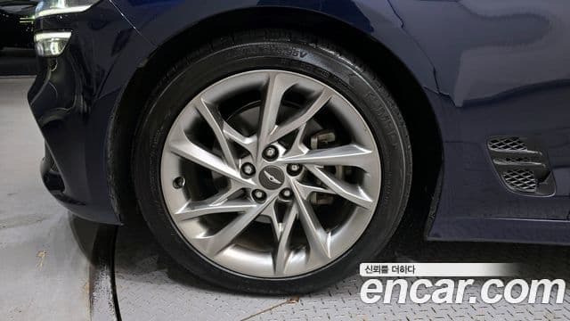 Genesis G70 2021 — ფოტო 4/20