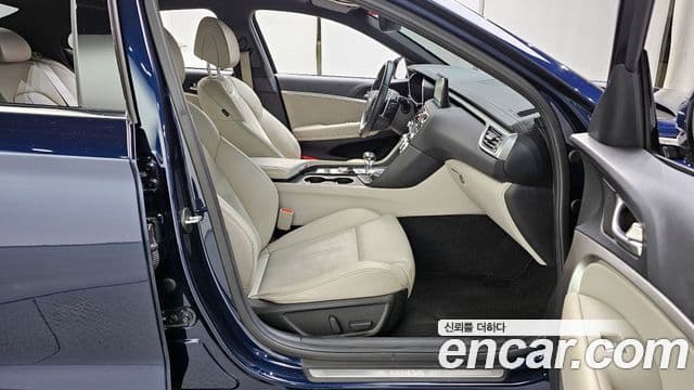 Genesis G70 2021 — ფოტო 10/20