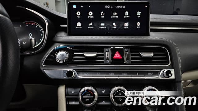 Genesis G70 2021 — ფოტო 15/20