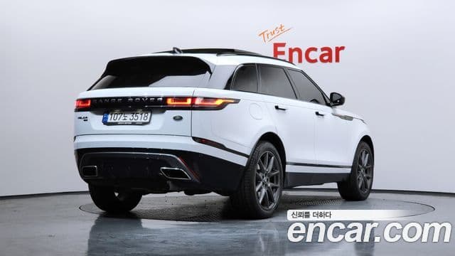 Land Rover Range Rover Velar 2022 — Фото 2/20