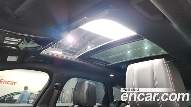Land Rover Range Rover Velar 2022 — Фото 19/20