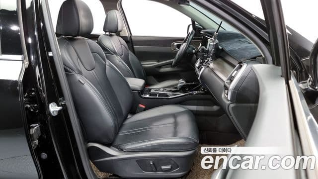 Kia Sorento 2021 — Фото 11/20