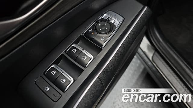 Kia Sorento 2023 — ფოტო 16/20