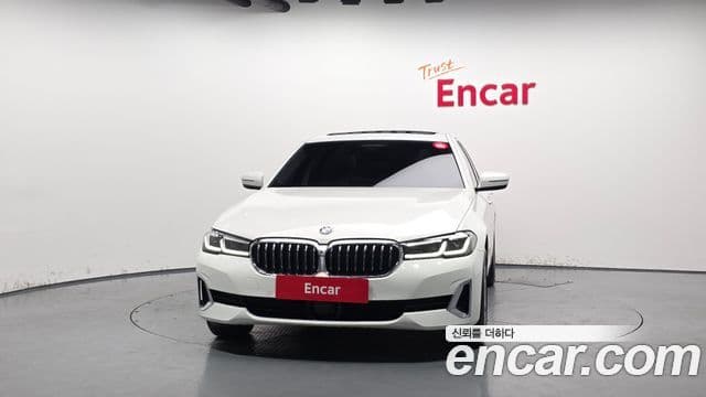 BMW 5 Series 2022 — Şəkil 3/20