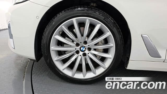 BMW 5 Series 2022 — Şəkil 5/20