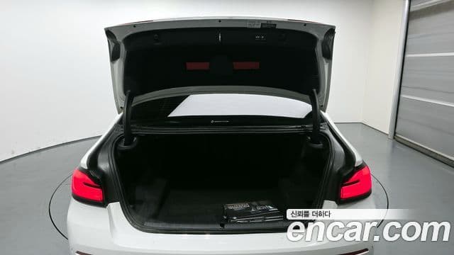 BMW 5 Series 2022 — Şəkil 20/20