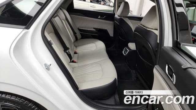 Kia K5 2024 — Şəkil 12/20