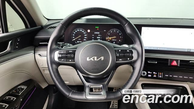 Kia K5 2024 — Şəkil 13/20