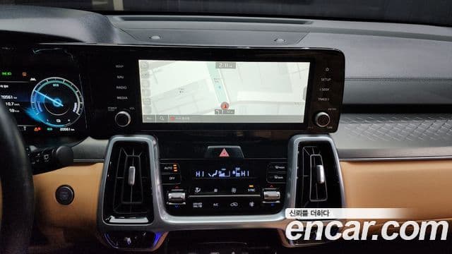 Kia Sorento 2022 — Şəkil 14/20