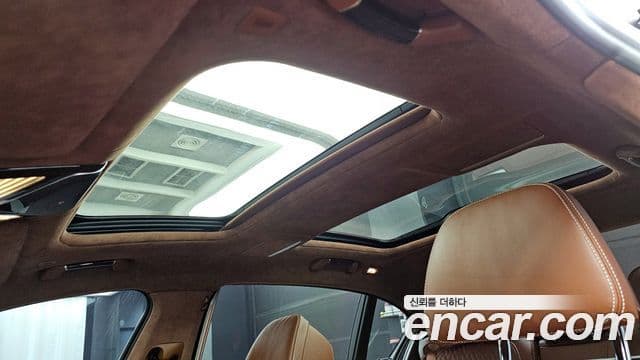 BMW 7 Series 2021 — ფოტო 18/20