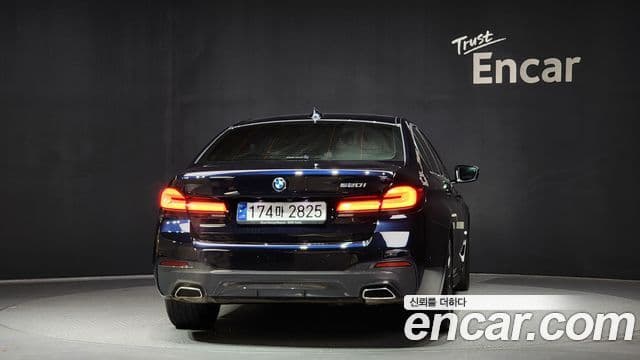 BMW 5 Series 2023 — ფოტო 4/20