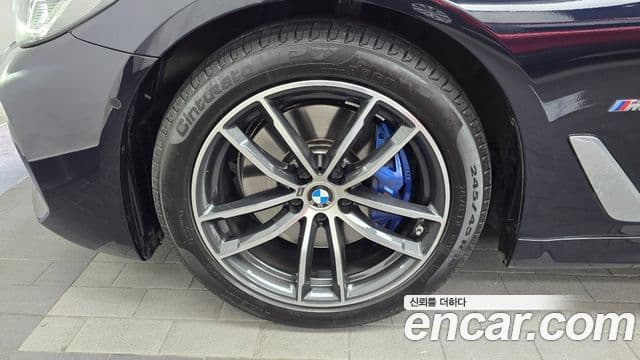 BMW 5 Series 2023 — ფოტო 5/20