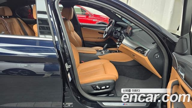 BMW 5 Series 2023 — ფოტო 11/20