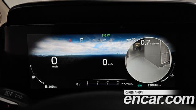 Kia Carnival 2022 — ფოტო 8/20