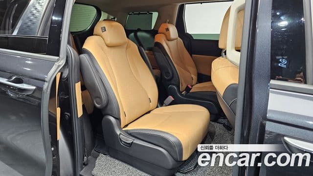 Kia Carnival 2022 — ფოტო 12/20