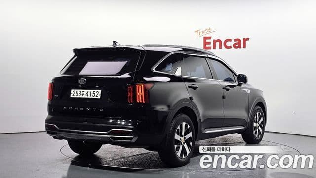 Kia Sorento 2020 — ფოტო 2/20
