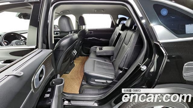 Kia Sorento 2020 — ფოტო 11/20