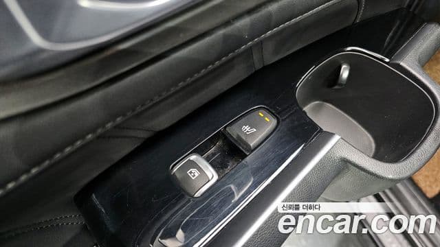 Kia Sorento 2020 — ფოტო 19/20