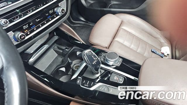 BMW X4 2021 — ფოტო 9/20