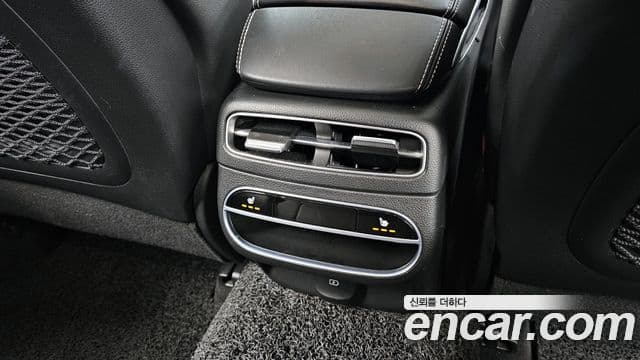 Genesis GV70 2021 — Şəkil 19/20
