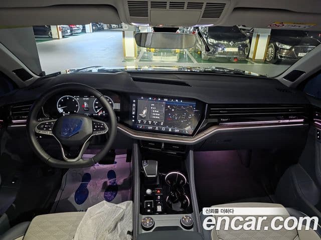 Volkswagen Touareg 2025 — ფოტო 1/20