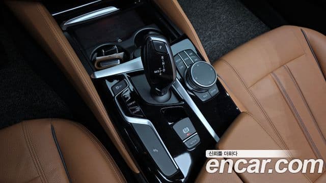 BMW 5 Series 2020 — Фото 9/20