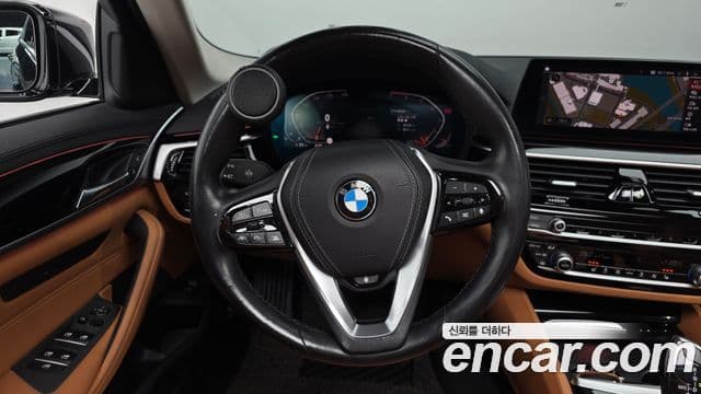 BMW 5 Series 2020 — Фото 13/20