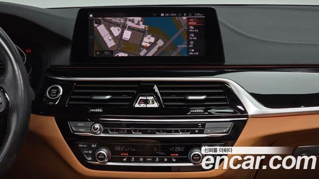 BMW 5 Series 2020 — Фото 14/20