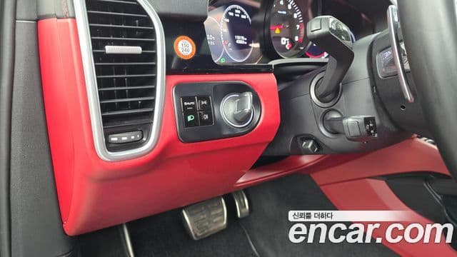 Porsche Cayenne 2019 — Şəkil 17/20