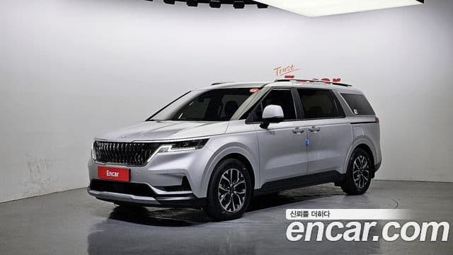 Kia Carnival 2022 — Фото 1/20