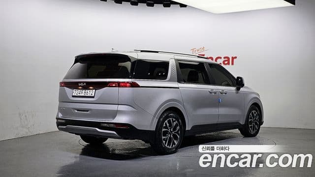 Kia Carnival 2022 — Фото 2/20