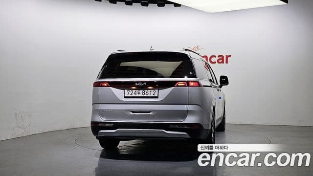 Kia Carnival 2022 — Фото 4/20
