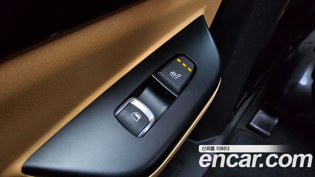Kia Carnival 2022 — Фото 19/20