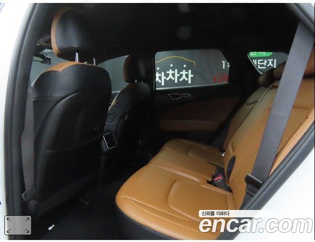 Kia Sportage 2022 — Şəkil 10/19