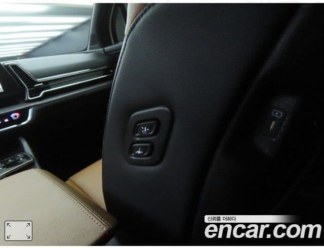 Kia Sportage 2022 — Şəkil 16/19