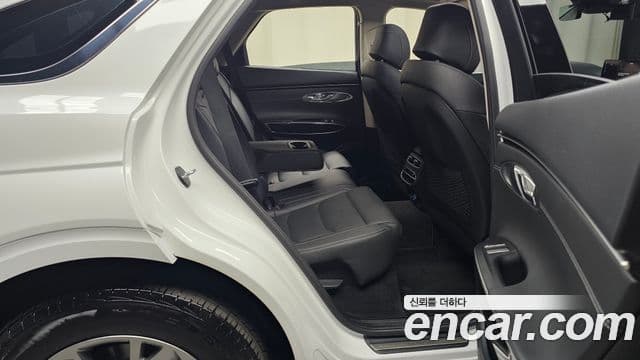 Genesis GV70 2021 — ფოტო 12/20