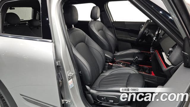 Mini Cooper S Countryman 2023 — ფოტო 10/20